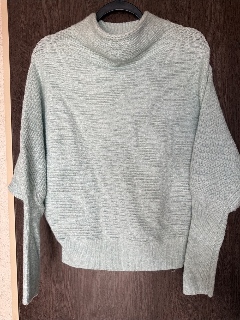Simply Vera. Verawang sweater. XS.